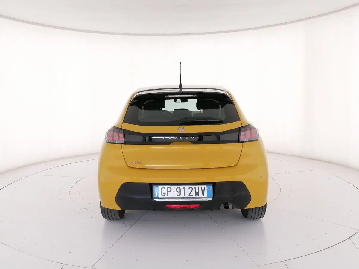 Peugeot 208 usata a Roma (4)