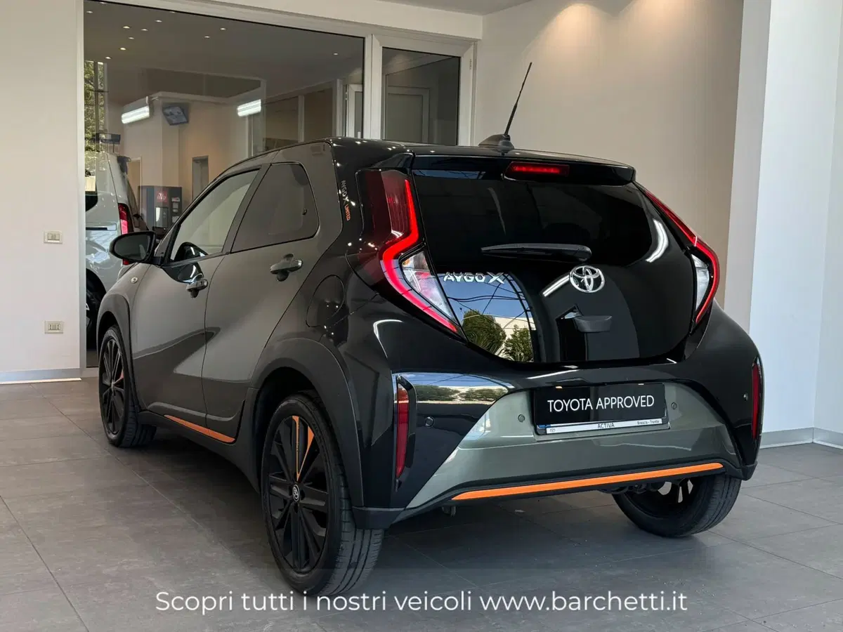 Toyota Aygo X usata a Brescia (5)