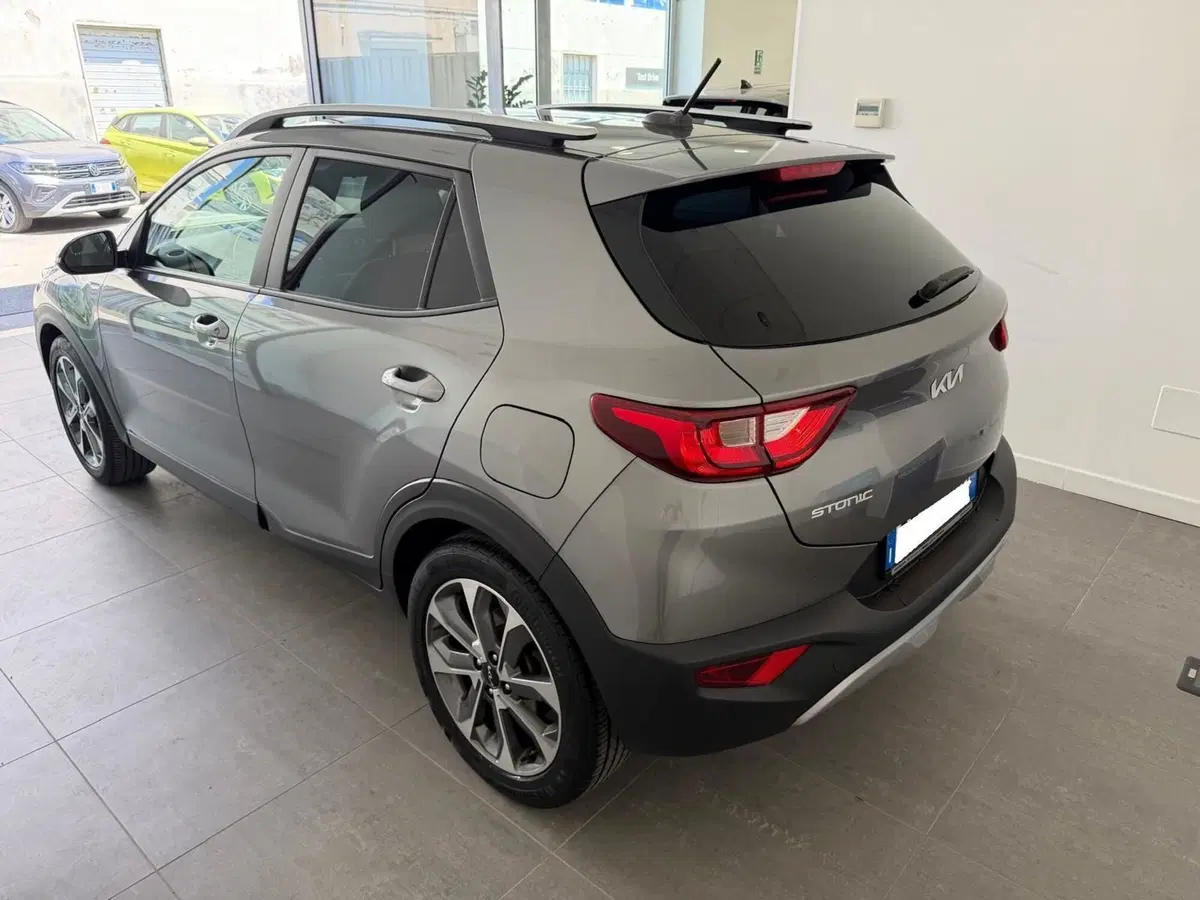 Kia Stonic usata a Napoli (4)