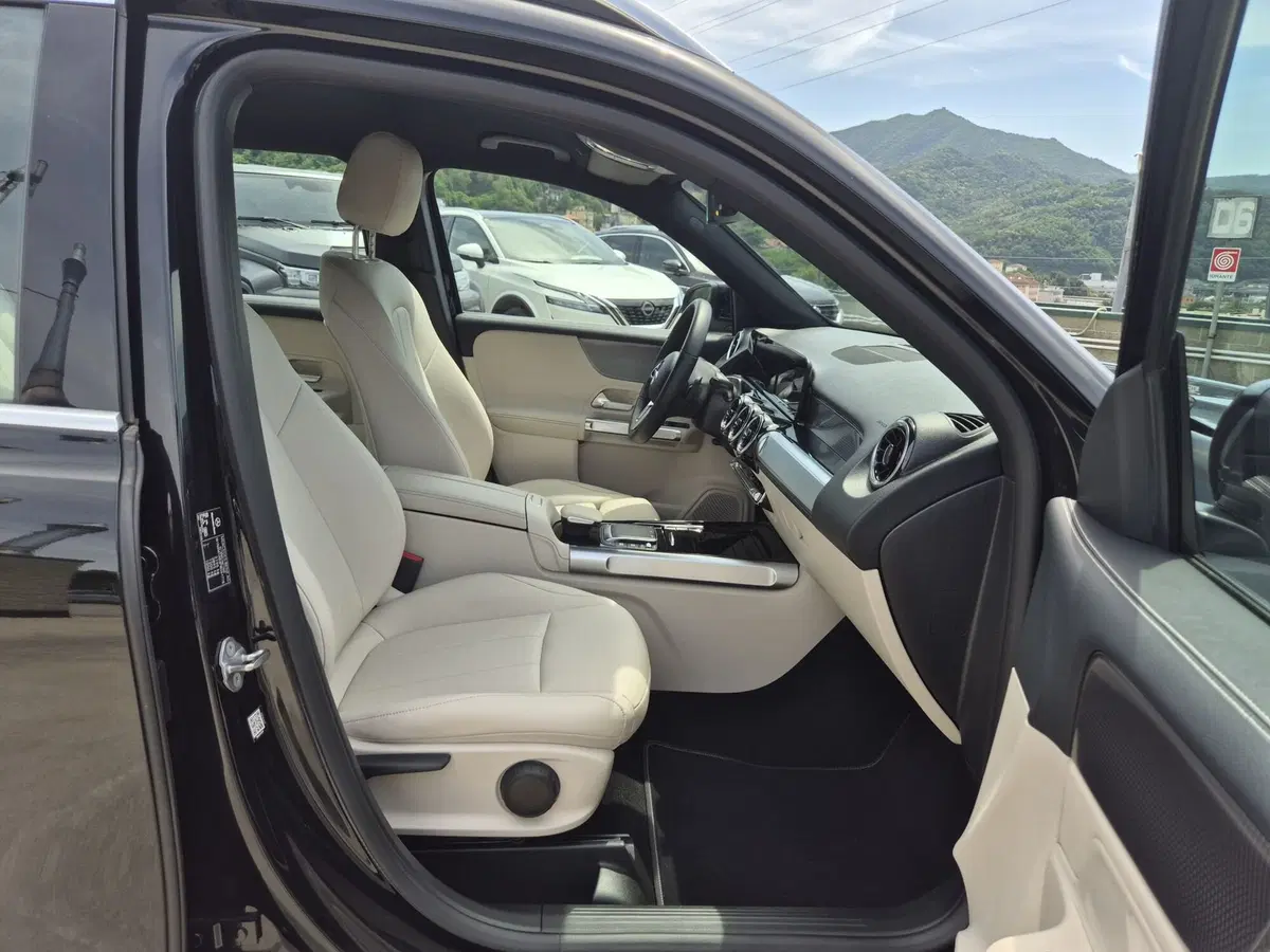 Mercedes-Benz GLB usata  (9)