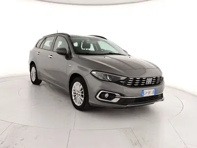 Fiat Tipo Station Wagon Tipo SW 1.6 mjt Garmin s&amp;s 130cv del 2021 usata a Caserta