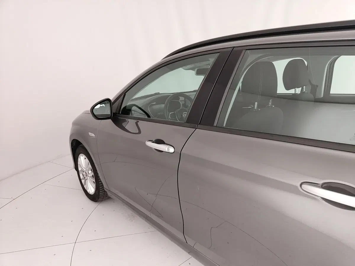 Fiat Tipo Station Wagon usata a Caserta (11)