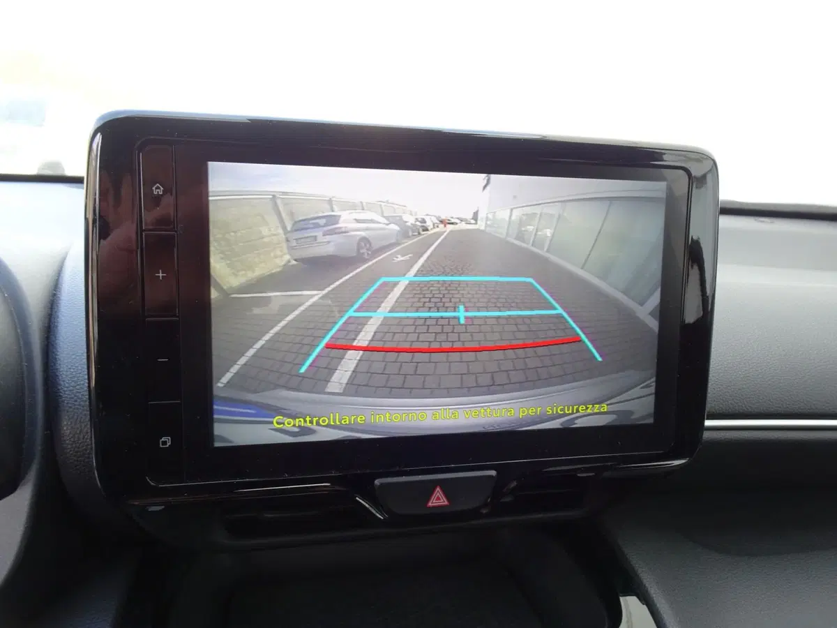 Toyota Yaris Cross usata a Venezia (19)