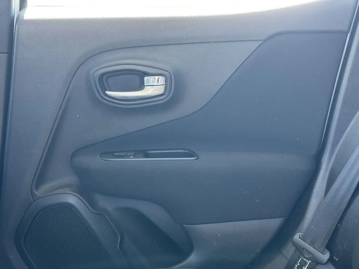 Jeep Renegade usata a Pistoia (13)