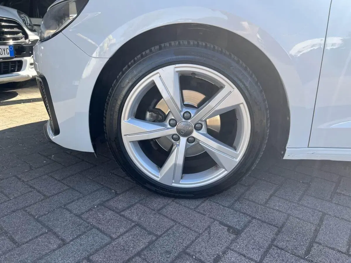 Audi A1 Sportback usata a Alessandria (8)