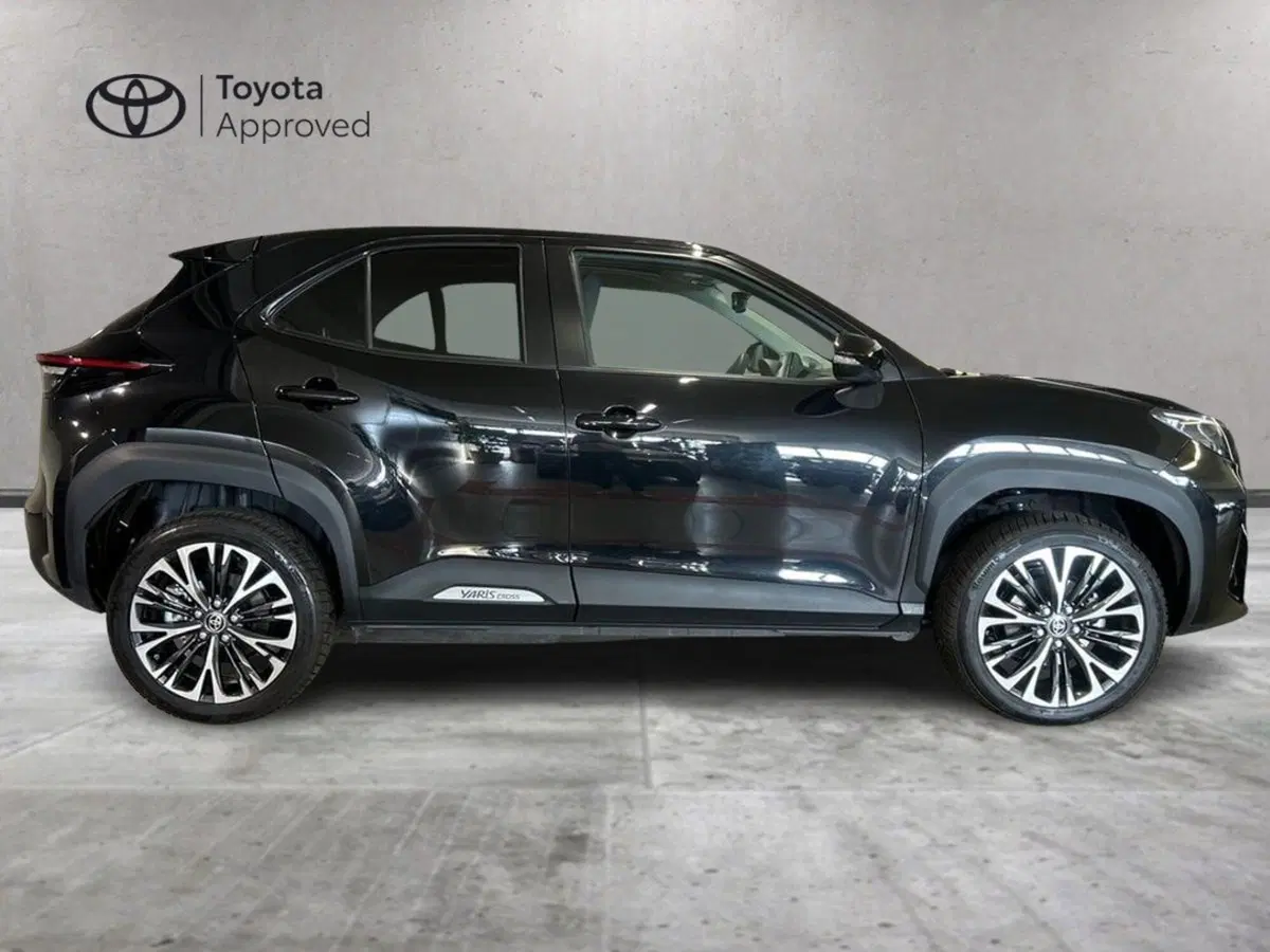 Toyota Yaris Cross usata a Milano (4)