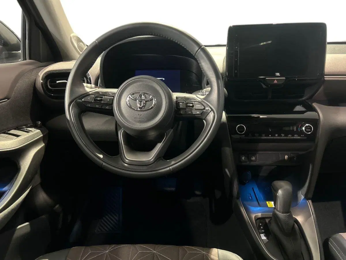 Toyota Yaris Cross usata a Milano (7)