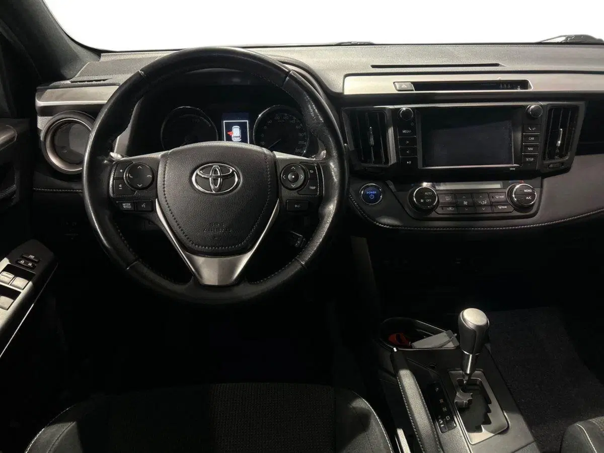 Toyota Rav4 usata a Milano (10)