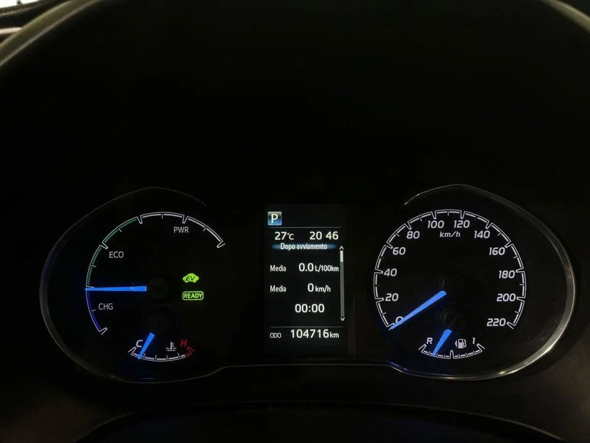 Toyota Yaris usata a Milano (11)