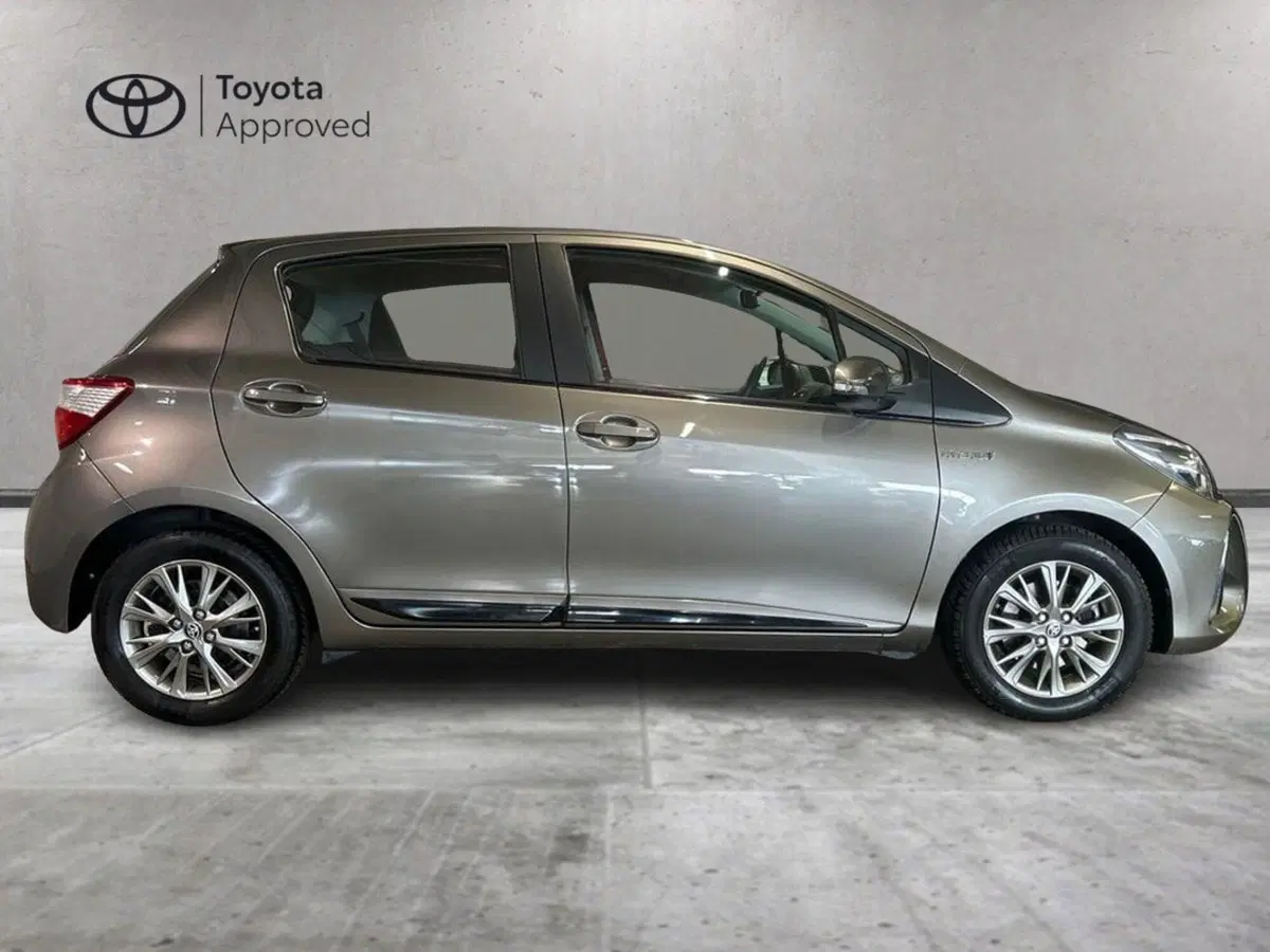 Toyota Yaris usata a Milano (5)