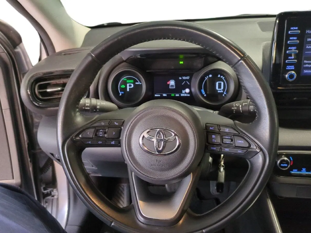 Toyota Yaris usata a Milano (13)