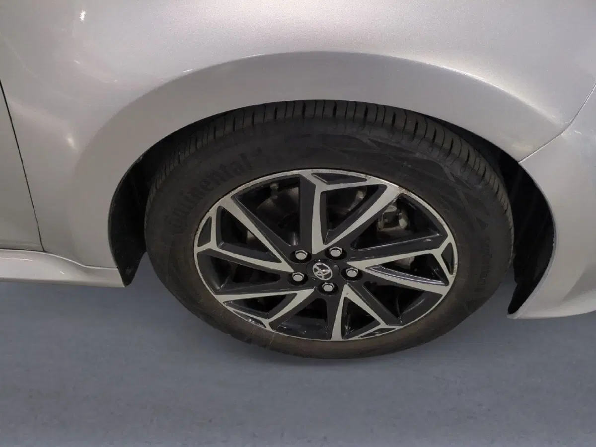 Toyota Yaris usata a Milano (9)