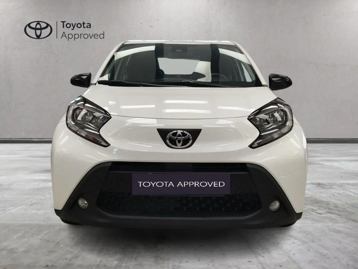 Toyota Aygo X usata a Roma (12)