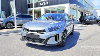 Kia XCeed 1.0 t-gdi Business 115cv nuova a Livorno