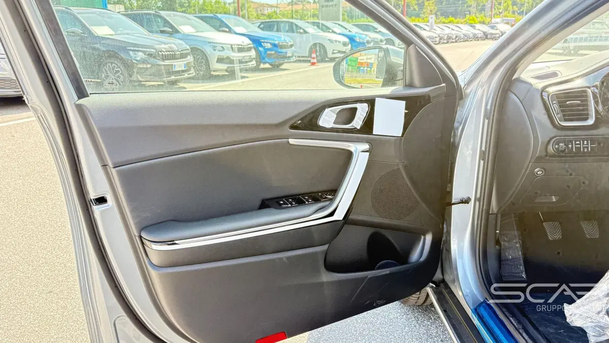 Kia XCeed nuova a Livorno (16)