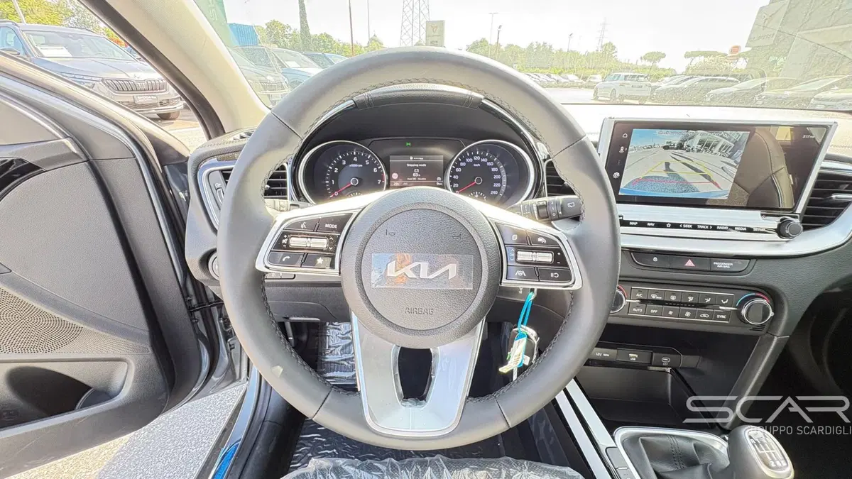 Kia XCeed nuova a Livorno (17)