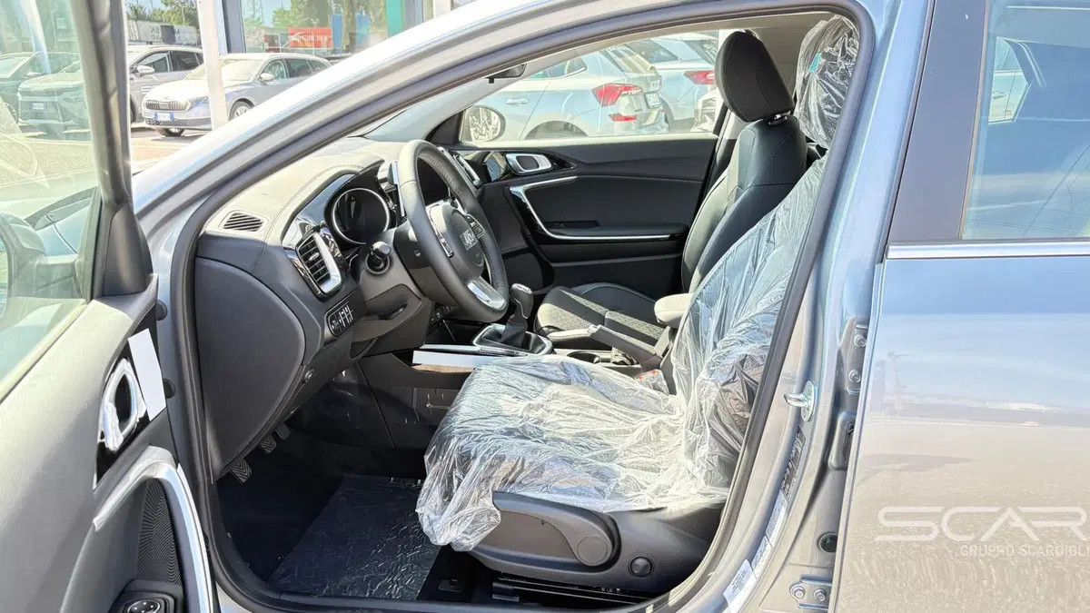 Kia XCeed nuova a Livorno (8)