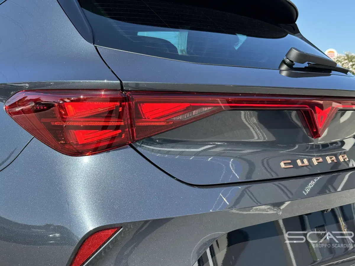Cupra Leon nuova a Livorno (11)