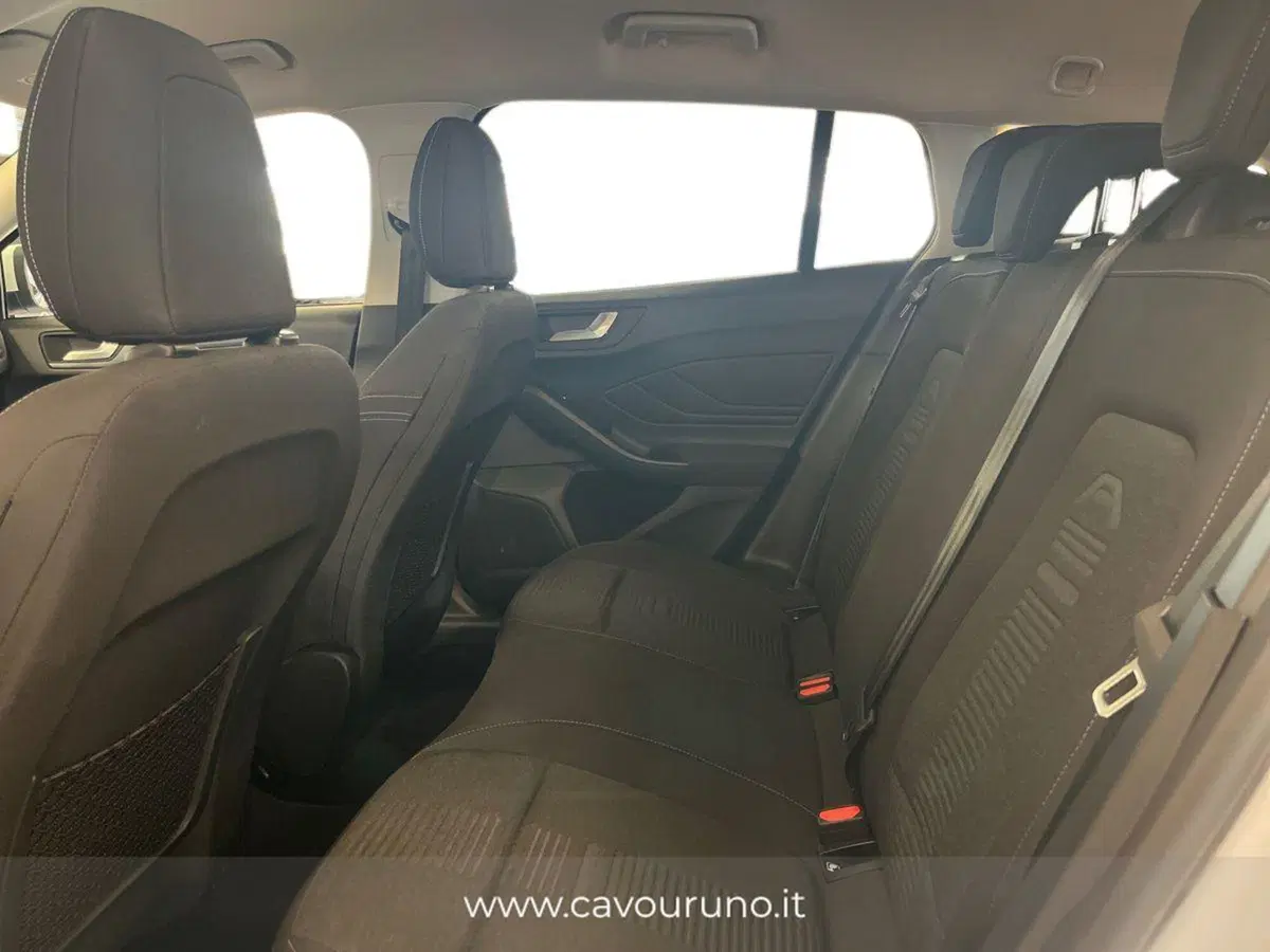 Ford Focus Station Wagon usata a Ferrara (9)
