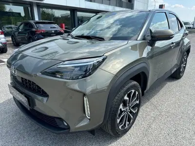 Toyota Yaris Cross Trend fwd 115cv e-cvt del 2022 usata a Modena
