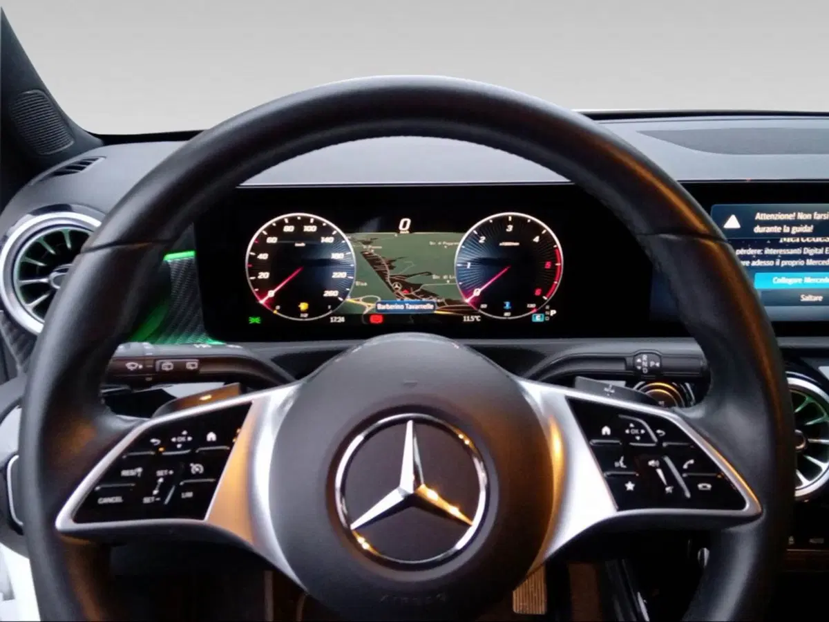 Mercedes-Benz Classe A usata a Pisa (9)