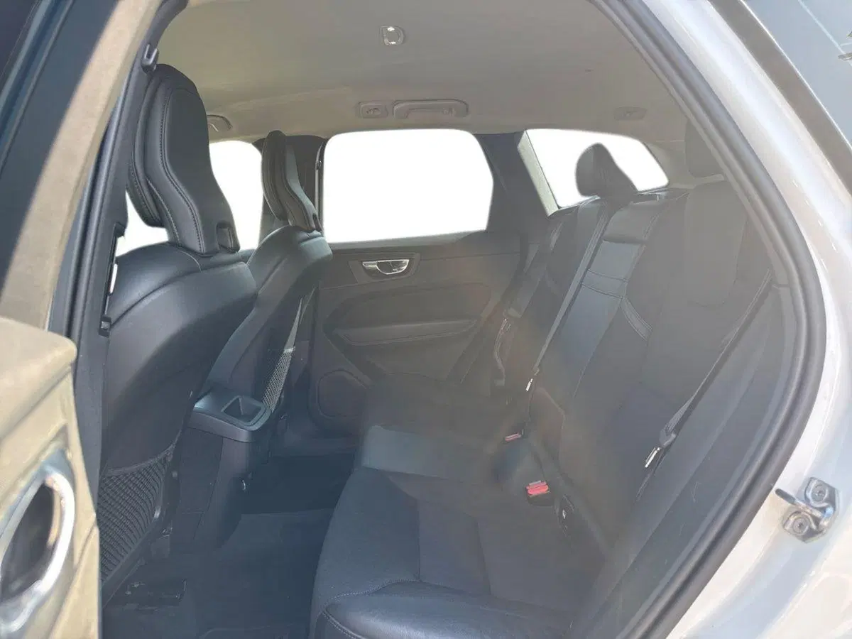 Volvo XC60 usata a Parma (7)