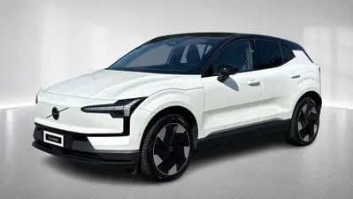 Volvo EX30 Single Motor Extended Range Ultra rwd del 2024 usata a Parma