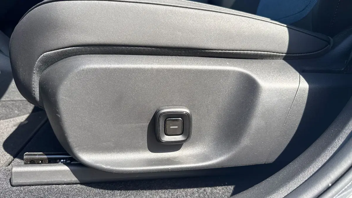 Volvo EX30 usata a Parma (13)