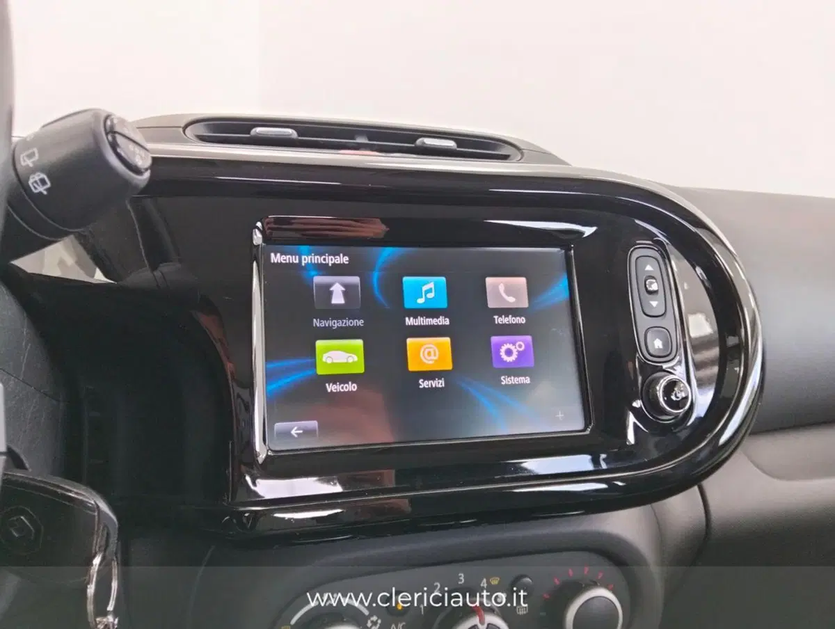 Renault Twingo usata a Como (14)