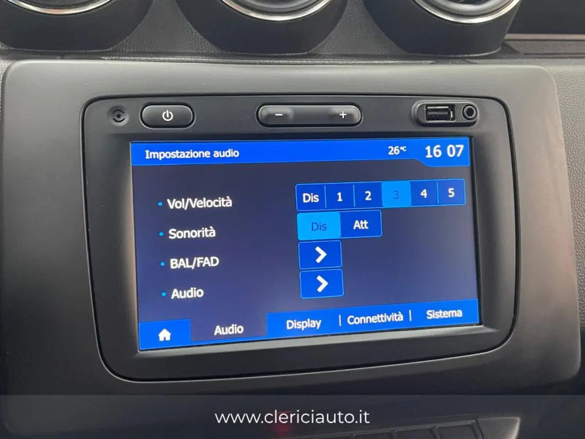 Dacia Duster usata a Como (18)