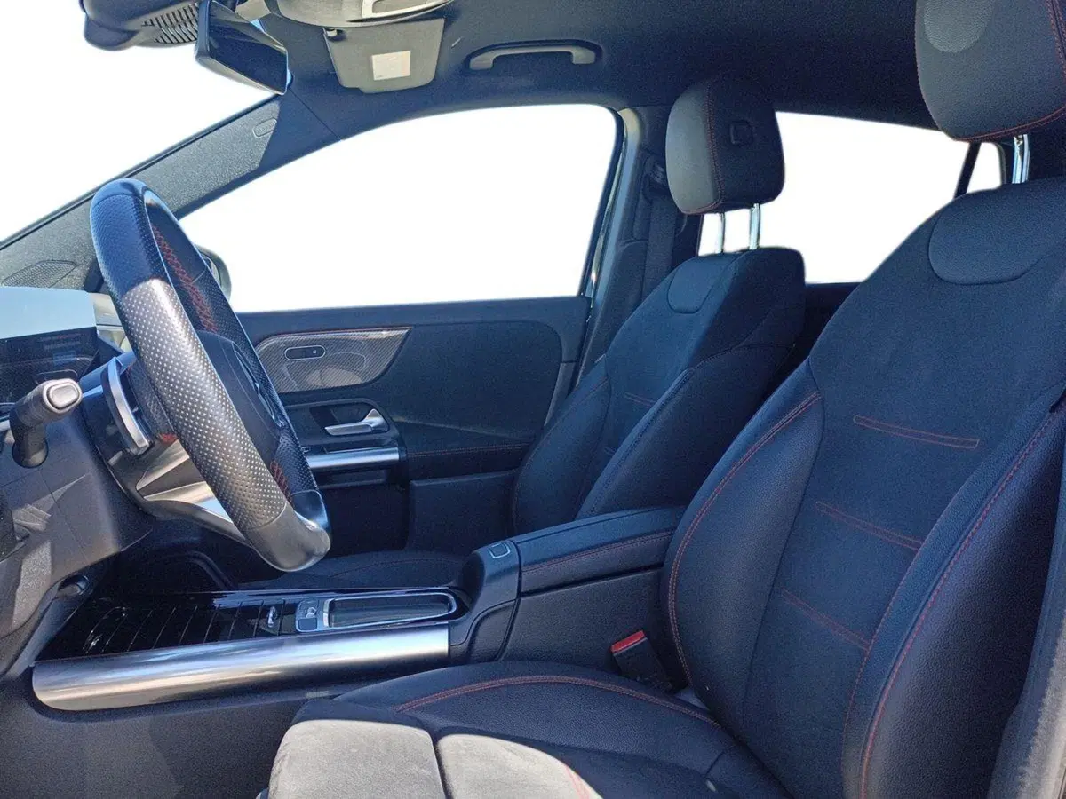 Mercedes-Benz GLA SUV usata a Bari (10)