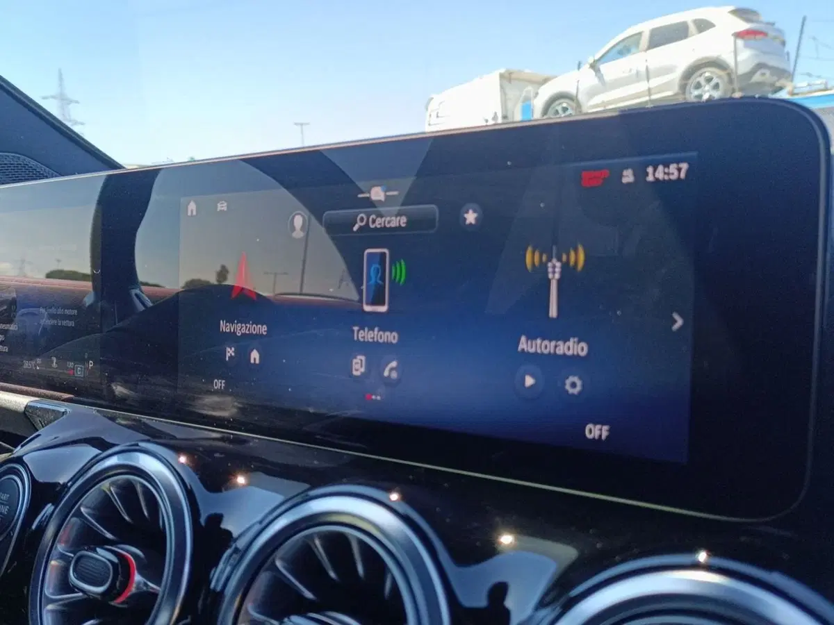 Mercedes-Benz GLA SUV usata a Bari (12)