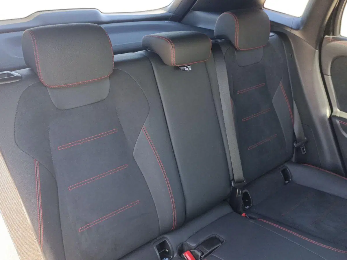 Mercedes-Benz GLA SUV usata a Bari (16)