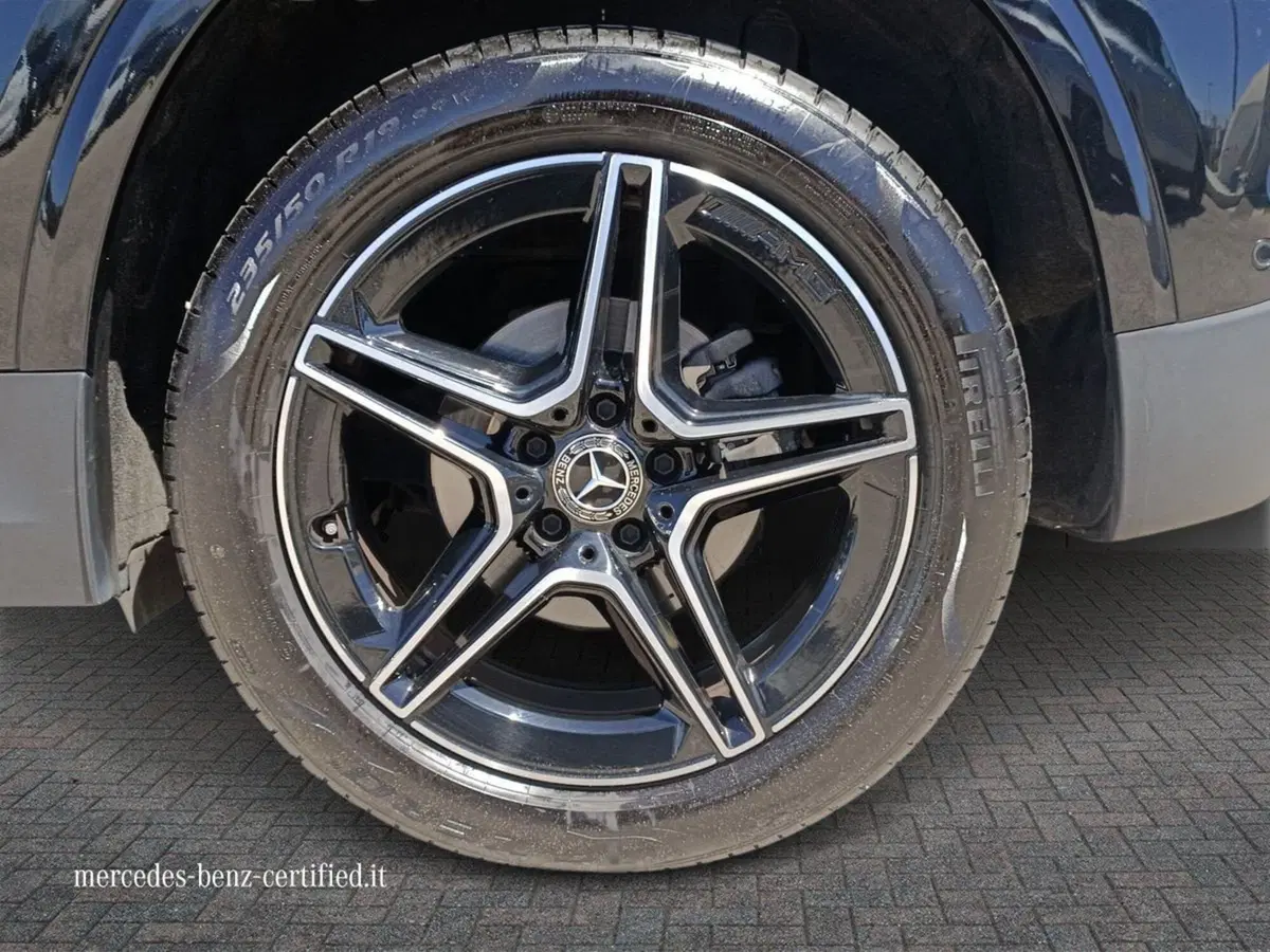 Mercedes-Benz GLA SUV usata a Bari (17)