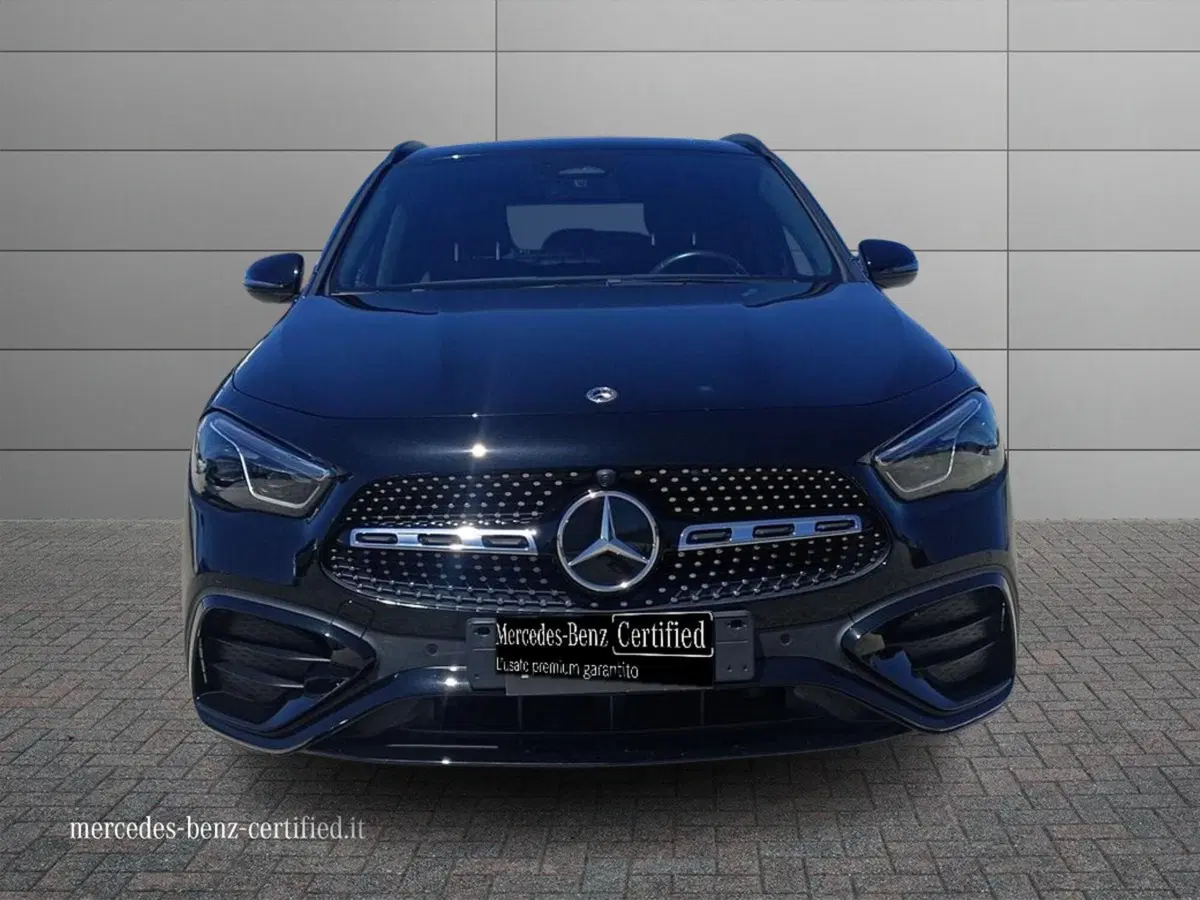 Mercedes-Benz GLA SUV usata a Bari (3)