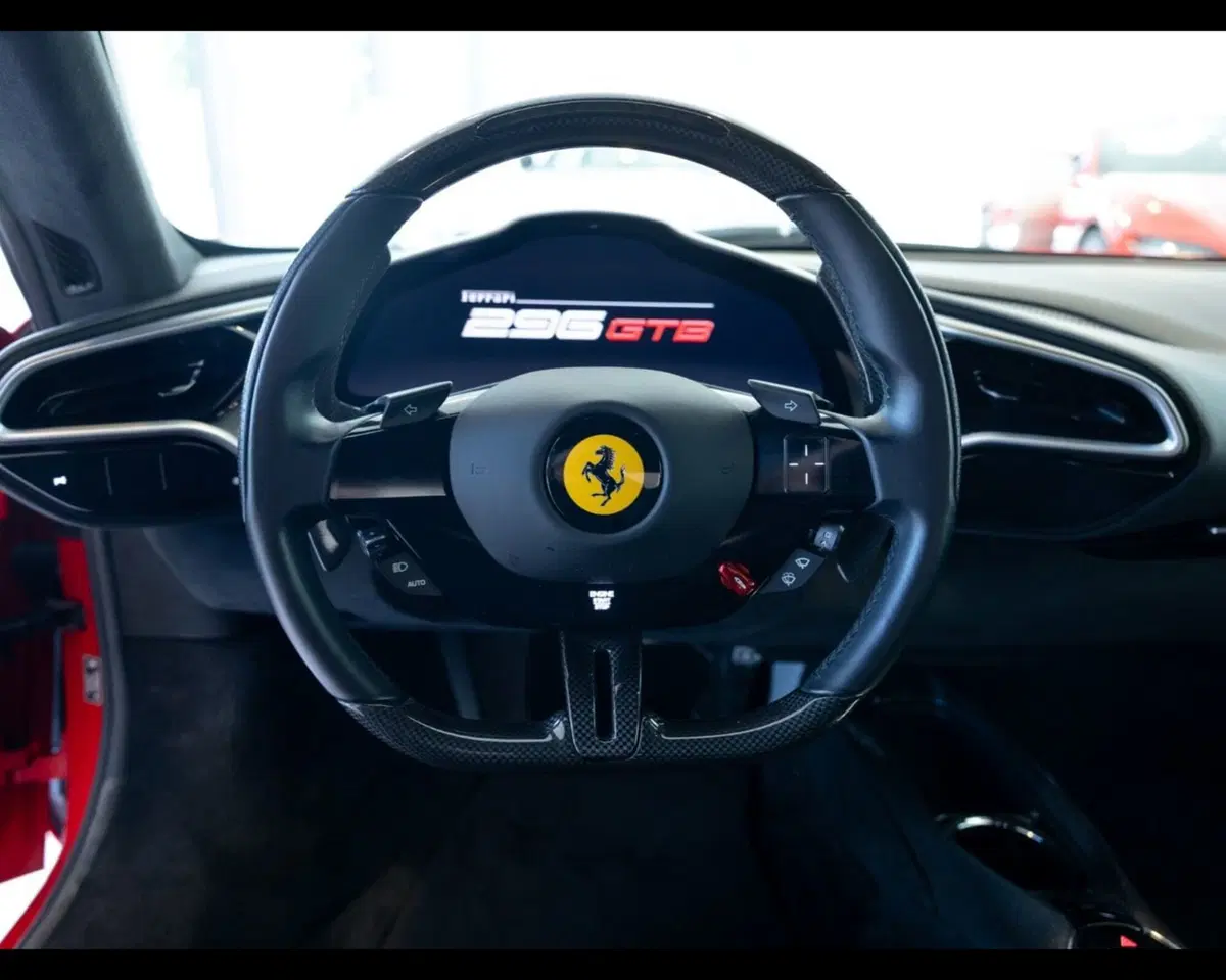 Ferrari 296 Coupé usata a Padova (14)