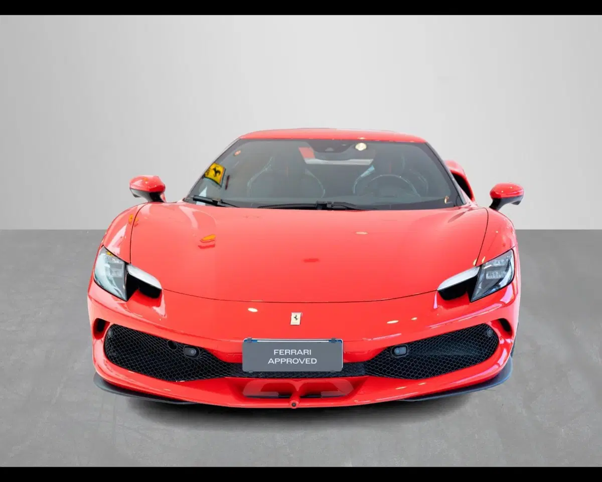 Ferrari 296 Coupé usata a Padova (2)