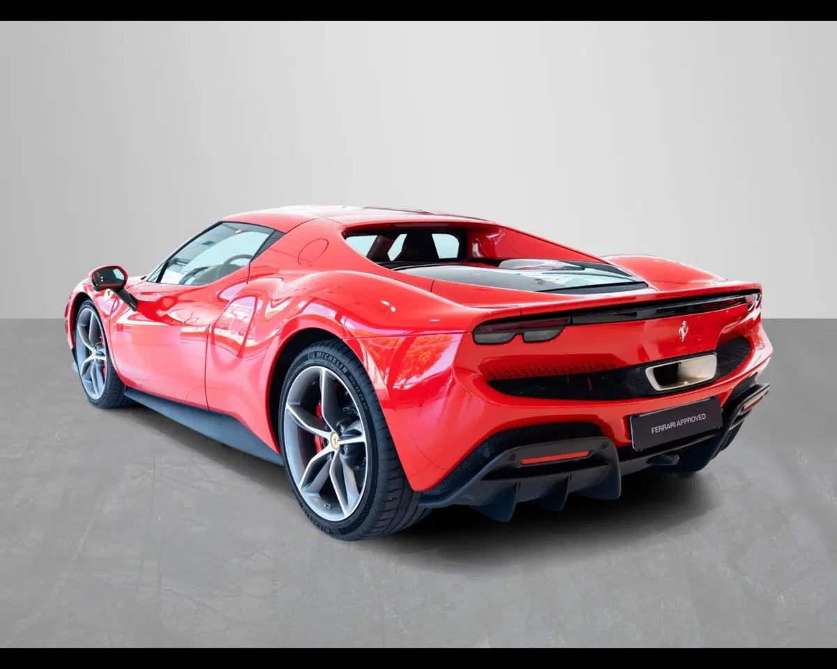 Ferrari 296 Coupé usata a Padova (8)