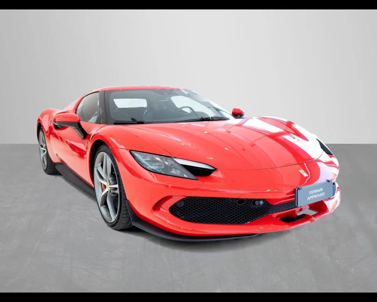 Ferrari 296 Coupé usata a Padova (9)