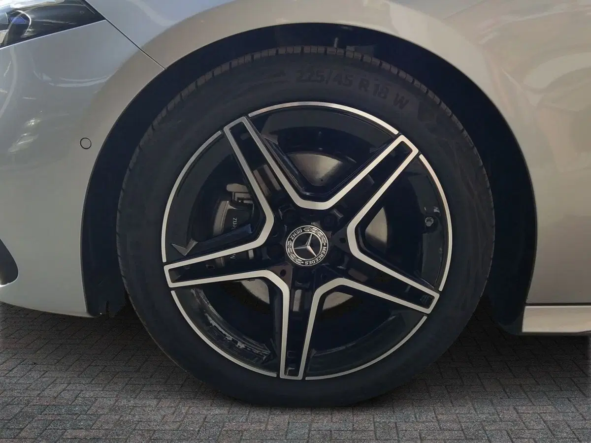 Mercedes-Benz Classe A nuova a Pescara (3)