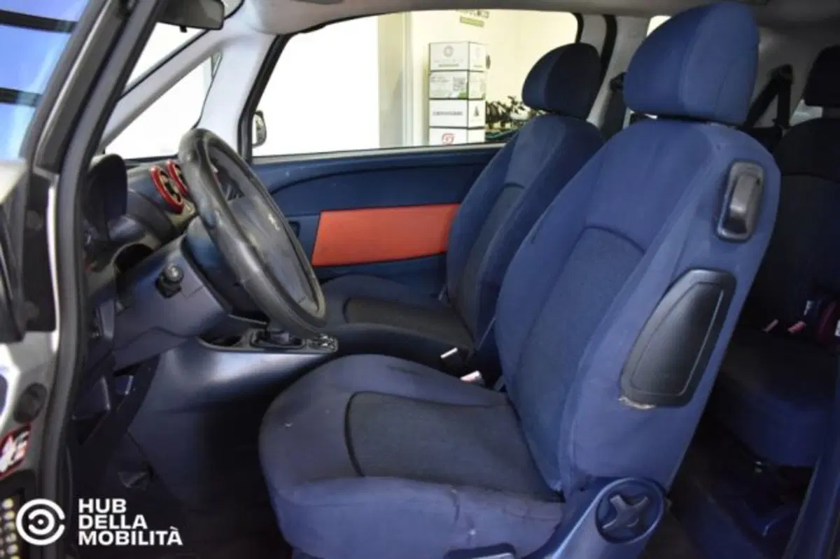 Peugeot 1007 usata a Perugia (18)