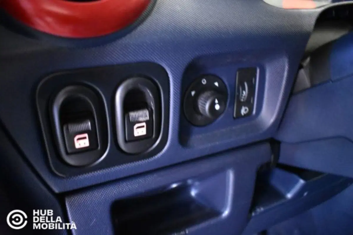 Peugeot 1007 usata a Perugia (19)