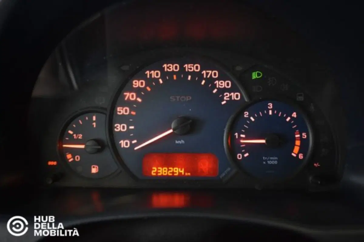 Peugeot 1007 usata a Perugia (8)