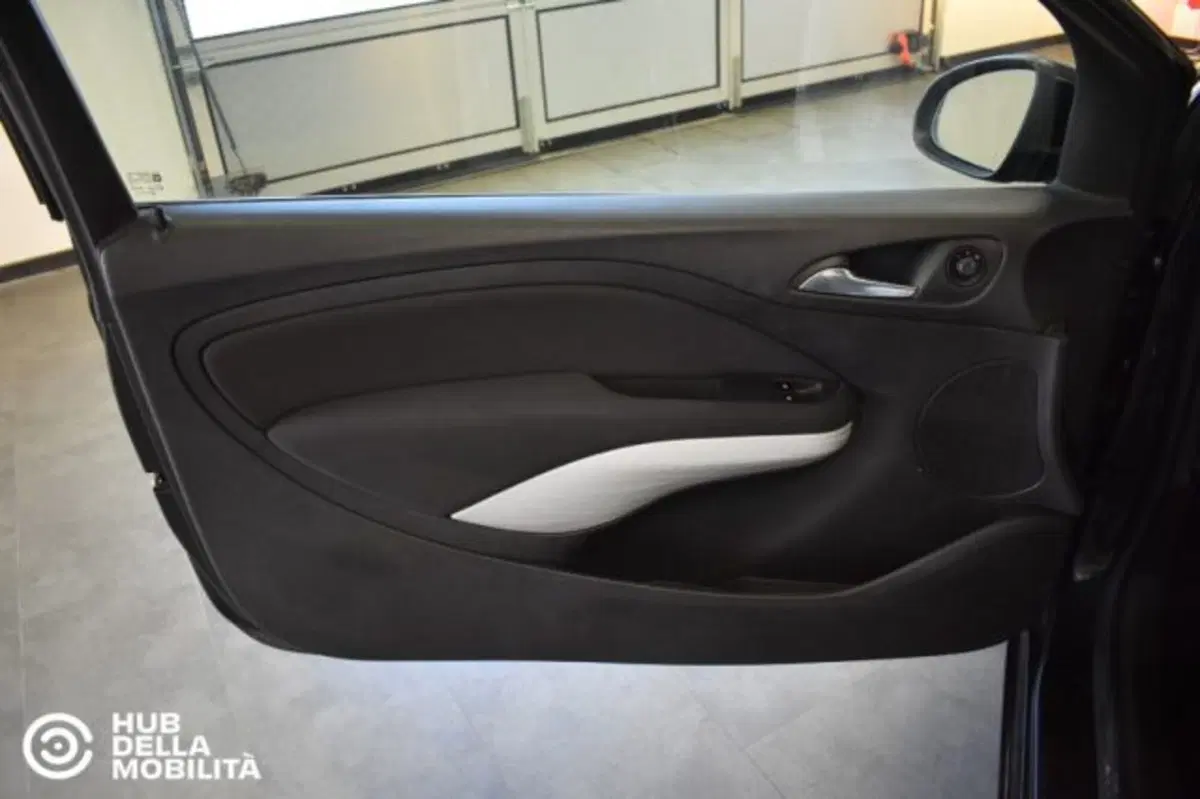 Opel Adam usata a Perugia (7)