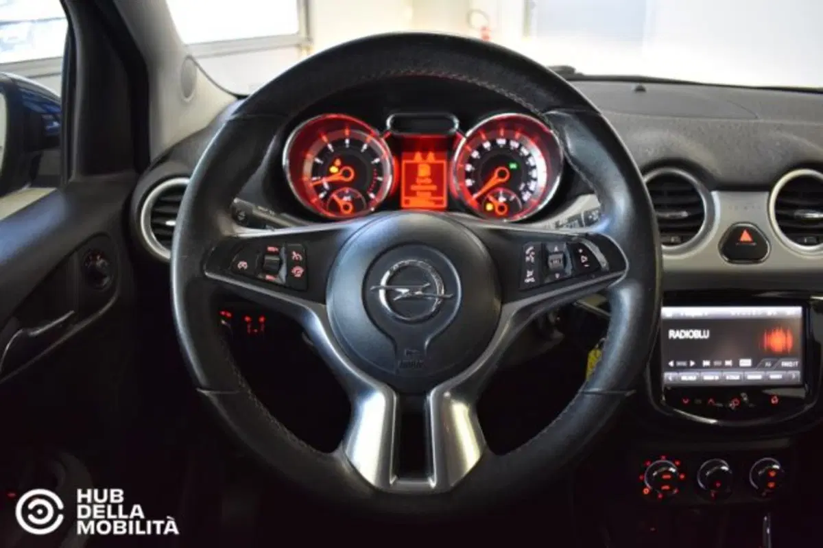 Opel Adam usata a Perugia (9)