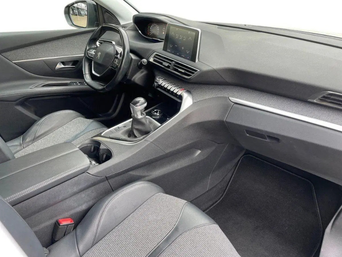 Peugeot 3008 usata a Macerata (12)