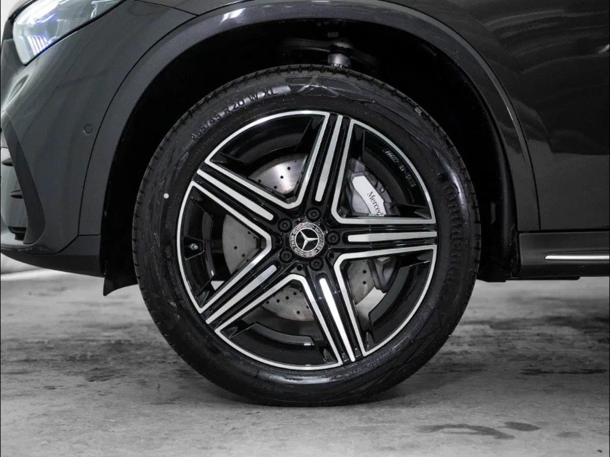 Mercedes-Benz GLC nuova a Macerata (7)