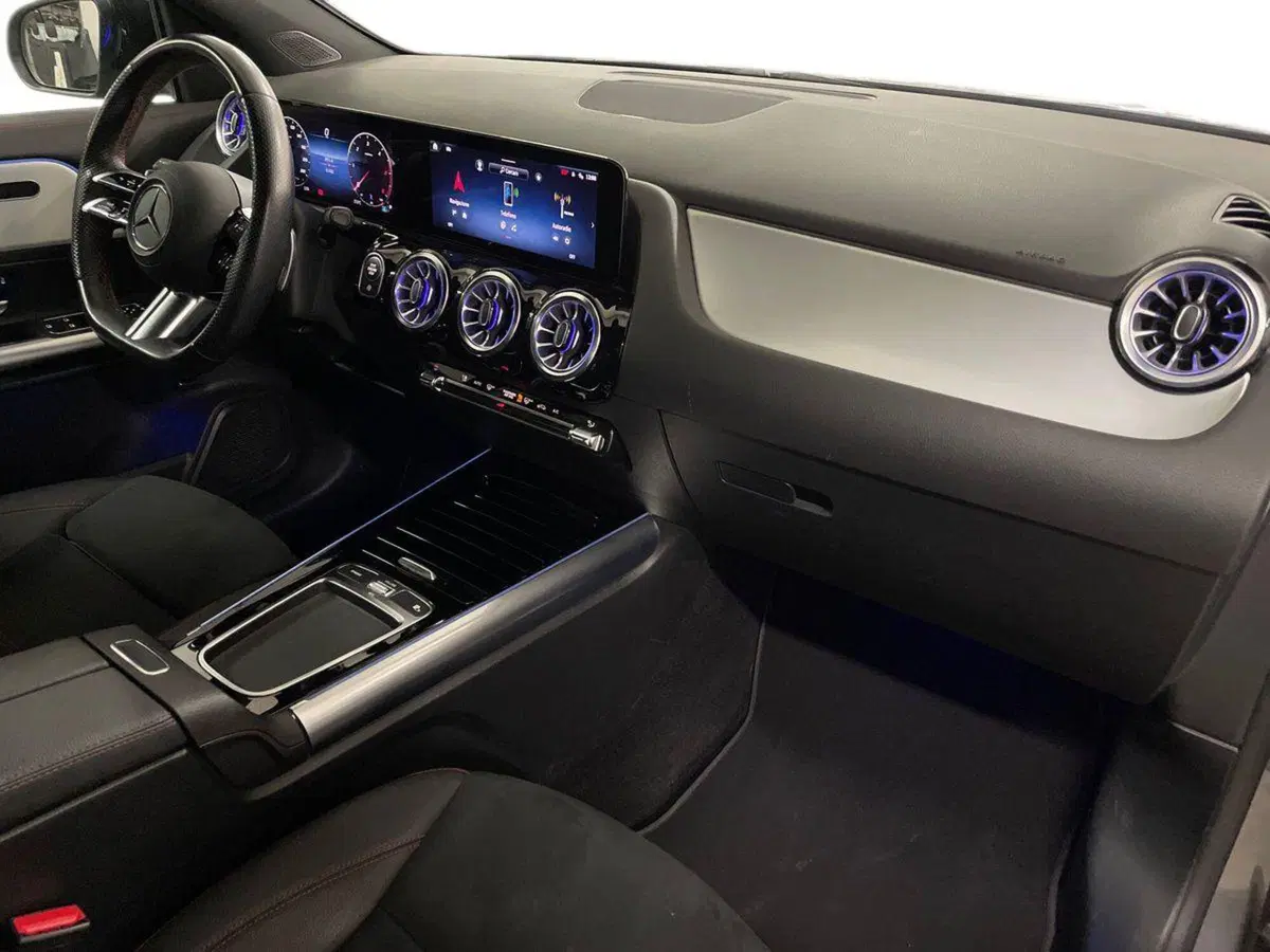 Mercedes-Benz GLA SUV usata a Macerata (12)