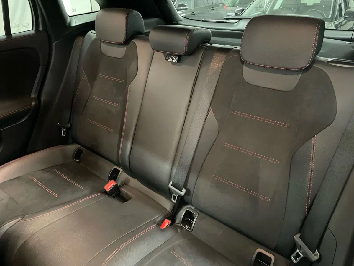 Mercedes-Benz GLA SUV usata a Macerata (13)