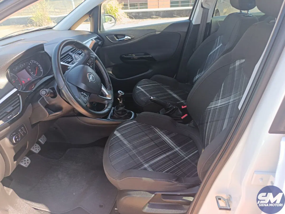 Opel Corsa Coupé usata a Siena (16)